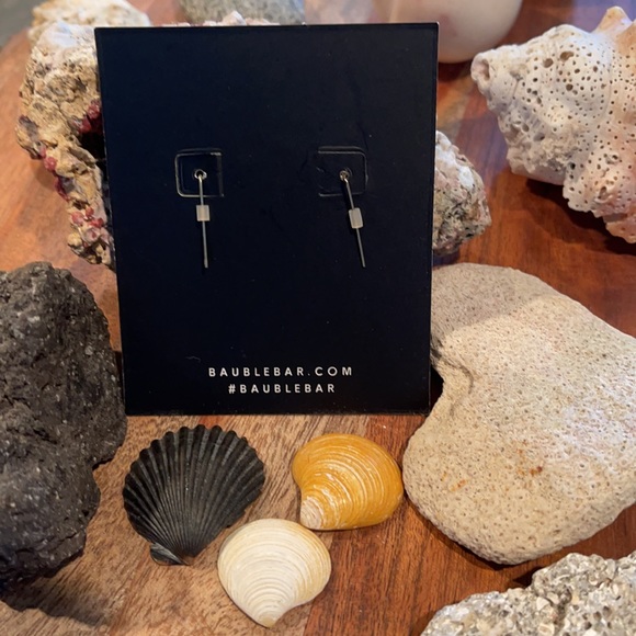 NWOT Baublebar Farah Ear Crawlers Earrings - Picture 4 of 6